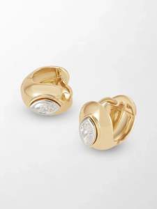 Elegantes Pendientes Huggie con Diamantes Cultivados en Laboratorio, Corte Marquesa, 0.57 Ct, Color EF, Claridad VVS VS, Oro Amarillo de 18K, Diseño Curvo Alargado - Product Image 2
