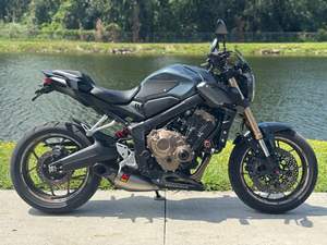 Honda CB650R ABS 2023 usada disponible para la venta - Product Image 2