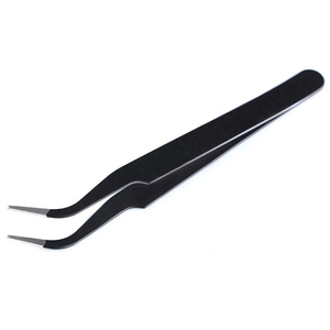 Pinces à cils professionnelles pour l'application et le coiffage des cils. Pinces à cils en acier inoxydable pour les soins de beauté. - Product Image 1