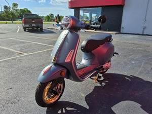 VENDITE IN CORSO PER IL 2027 VespaS Primavera <span class=keywords><strong>50</strong></span> S <span class=keywords><strong>50</strong></span> Classic Scooter con Carrozzeria in Acciaio Prodotto in Italia >45km/h - Product Image 2