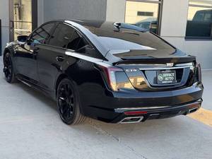 Voitures d'occasion Cadillac CT5 Sport AWD Sport 4 portes berline à vendre - Product Image 2