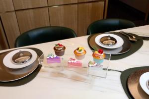 Çok şartname şeffaf akrilik Cupcake <span class=keywords><strong>stand</strong></span>ı. Düğün, parti, tatlı masası için ekran kulesi. - Product Image 5