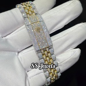 Reloj de Lujo Hecho a Mano en Acero Inoxidable con Incrustaciones de Moissanita VVS, Movimiento Automático, Pantalla Analógica, Estilo Hip Hop - Product Image 2