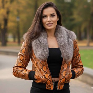 Blouson biker en cuir véritable à carreaux pour femme avec col en fourrure de renard, fermeture éclair, coupe-vent, style streetwear pour l'hiver - Product Image 4