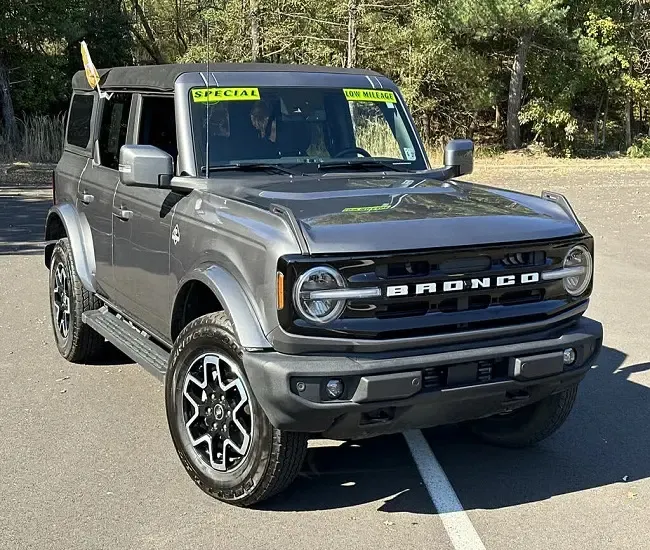 Mejor precio 2022 F O R D Bronco Outer Banks 4 puertas 4WD Motor de sonido Entrega en la puerta Coche usado de Bajo millage para la venta