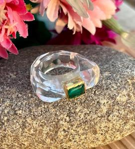 แหวนพลอยควอตซ์คริสตัลธรรมชาติพร้อมพลอยควอตซ์สีเขียวมรกตของขวัญพิเศษสำหรับเธอหรือเขา - Product Image 1