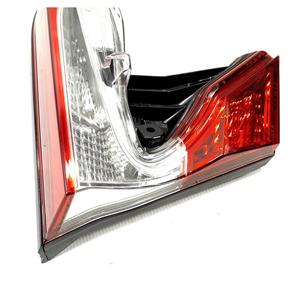 FEU STOP ARRIÈRE GAUCHE INTEGRÉ À LA PORTE TOYOTA C-HR Hybride 81590-F4010 (16>23) - Product Image 3