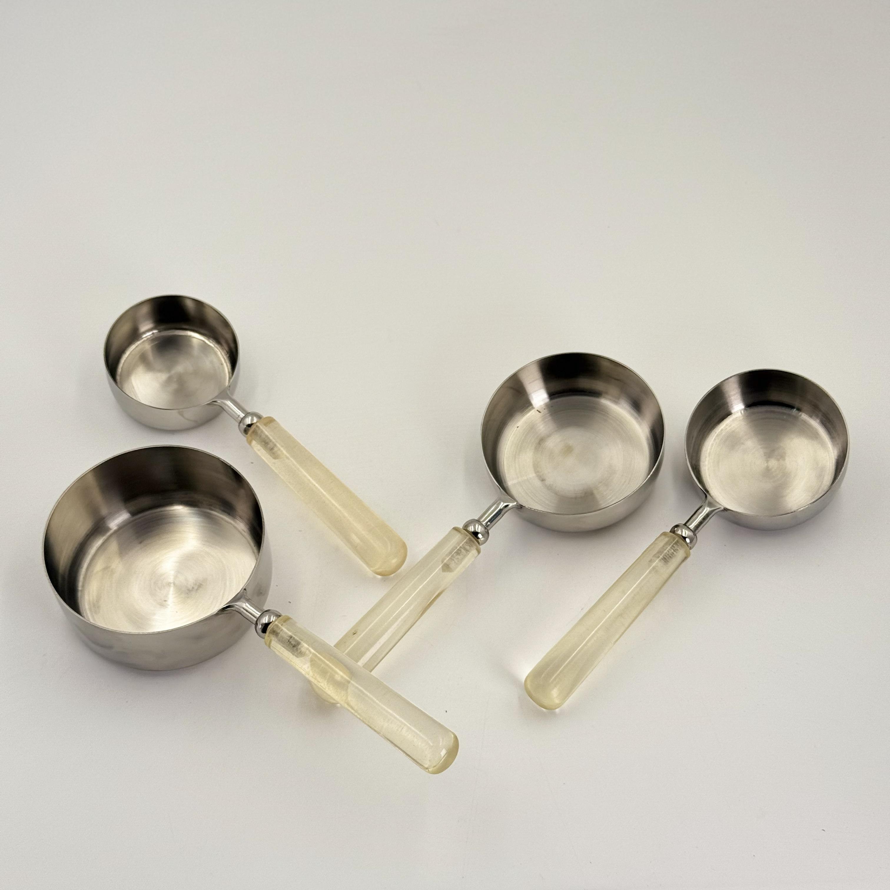 ตามที่แสดง