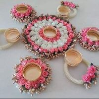 Support de bougie chauffe-plat en métal fait main, fleurs artificielles Rangoli, design Art Déco écologique, décoration de maison Diwali, cadeau pour usage extérieur