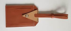 Etiquetas de equipaje de cuero PU Etiquetas de equipaje con solapa y correa de lujo personalizadas para mujeres y hombres - Product Image 5