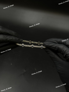 Elegante pulsera de plata con diamantes de moissanita y piedras azules oscuros, pulsera de lujo para mujer, ideal para fiestas. - Product Image 4