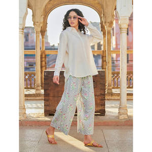 Ensemble chemise Awadhi brodée unie et pantalon palazzo pour femme - 2 pièces - Product Image 1