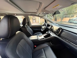 SUPER CLEAN 2024 G-A-C G-N-8 32-0T TRANSMISIÓN AUTOMÁTICA 6 CILINDROS ASIENTOS DE CUERO - Product Image 2