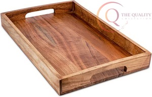 Plateau de service en bois de qualité supérieure avec surface polie, élégant et fonctionnel - Product Image 3