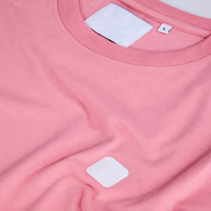 T-shirt coupe régulière solide pour hommes - Product Image 1