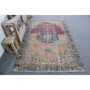 Alfombra Turca Vintage de 4.5x7.2 pies (137x219 cm), Alfombra a Cuadros Azul y Roja - Product Image 1