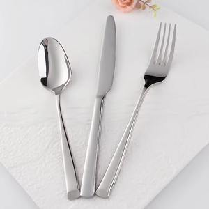 Couverts et argenterie de différentes tailles pour une table à manger luxueuse et écologique en acier inoxydable - Product Image 6