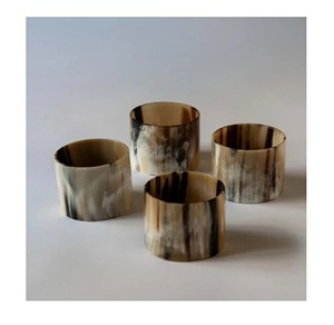 Anneaux de porte-serviettes de Table à manger élégants en corne de buffle pour rond de serviette en bois personnalisé Vaisselle Produit antique pour la maison - Product Image 4