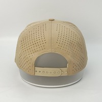 Sombrero de golf con diseño de cuerda Estilo perforado Gorra de béisbol de 5 paneles Gorra deportiva impermeable Logotipo personalizado Borde de corte láser OEM ODM