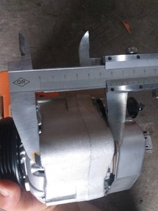 Alternateur OEM/Aftermarket/NXA 40A 24V pour moteur PC200-6/PC200-7 6D102 S84-39 Boîtier robuste résistant aux intempéries - Product Image 2