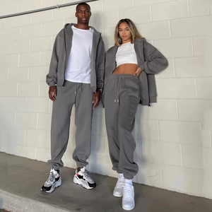 Vente en gros OEM survêtement unisexe en coton pour hommes personnalisé ensembles de survêtements pour hommes couleur unie surdimensionné survêtement à fermeture éclair pour hommes vêtements de sport - Product Image 4
