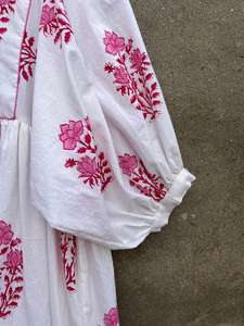 เดรสคลุมเข่าสไตล์โบฮีเมียนทำด้วยมือสำหรับผู้หญิงชุดชายหาดพิมพ์ลายบล็อกสวมใส่สบายๆในทุกฤดูร้อน - Product Image 2