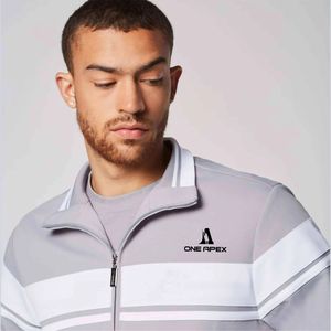 Ensemble de survêtements de qualité supérieure pour hommes, vêtements de sport ajustés avec veste à fermeture éclair et joggings, design léger pour la course à pied, le sport et le style décontracté - Product Image 3