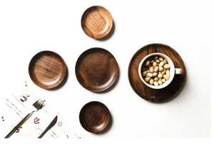 Assiettes en bois modernes artisanales de qualité supérieure, designs personnalisés, formes organiques, sûres pour servir les aliments, les gâteaux, durables, en bois de mangue et d'acacia - Product Image 3