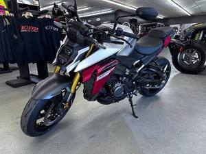 Moto sportive d'occasion 2022 GSX-S1000 Naked Essence Manuelle Euro 5 (152 ch) 999cc Design Racing Motos de Route à Vendre - Product Image 4