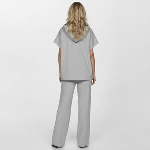 Conjunto personalizado de sudadera de manga corta para mujer - Product Image 2