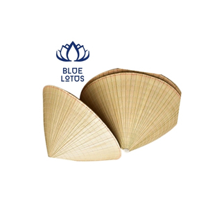 Le chapeau conique asiatique coloré traditionnel le plus populaire avec du bambou et de la feuille de palmier de Blue Lotus Farm - Product Image 1