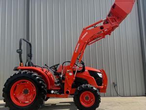 Kubota 52HP Multipurpose MX5200 <b>Tractor</b> Model For Farm And Garden Work Available For Sell - Product Image 4