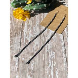 Boucles d'oreilles pendantes vintage en argent sterling Mason Lee avec fleur et boule, ornées de perles d'eau douce et d'émeraudes, idéales pour mariages et soirées - Product Image 3