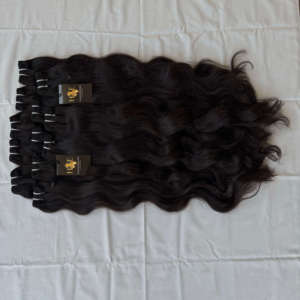 Cheveux humains bouclés ondulés du temple indien alignés sur les cuticules, vendeurs de cheveux ondulés bouclés bruts non traités - Product Image 1