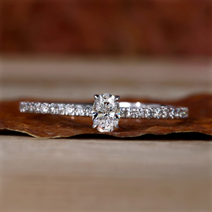 แหวนแต่งงานเพชรทรงรี 0.25 กะรัต เพชรสร้างในห้องปฏิบัติการ แหวนหมั้นเพชรทรงรี เพชรเพาะเลี้ยงในห้องปฏิบัติการ แหวนแบบวงแหวนซ่อน แหวนของขวัญวันครบรอบ - Product Image 1