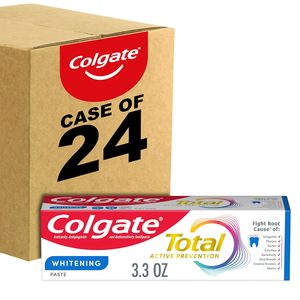 Dentifrice blanchissant total Colgate, rafraîchit l'haleine, blanchit les dents et soulage la sensibilité, saveur de menthe, lot de 24 - Product Image 1