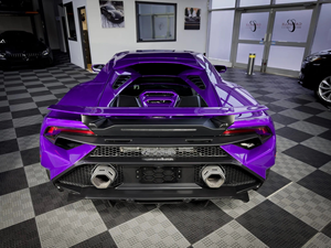 Huracán Tecnica 2023 de Lujo Usado, Volante a la Izquierda, Interior Oscuro, Asientos de Cuero - Product Image 5