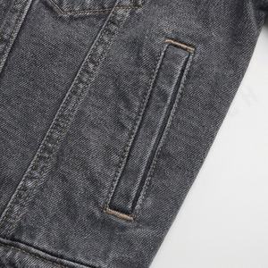 Fabricants de vestes en jean pour femmes sur mesure, fournisseurs de vêtements d'extérieur décontractés et élégants, vêtements de tous les jours tendance, vente en gros de vêtements - Product Image 5