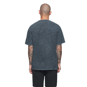 เสื้อยืดออกกำลังกายเล่นฟิตเนสแบบแห้งเร็วสำหรับผู้ชายผ้าเปียกเปียกระบายอากาศได้ดีไซส์ใหญ่พิเศษออกแบบโลโก้ได้ตามต้องการ - Product Image 5