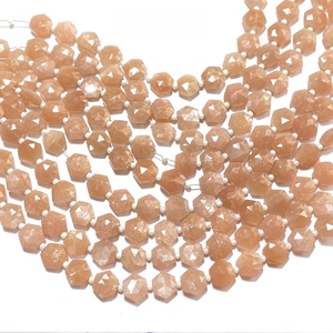 Perles en forme d'hexagone à facettes de pierre de lune de pêche, perles de fantaisie de pierres précieuses naturelles de 8MM, magasin de perles en gros - Product Image 1