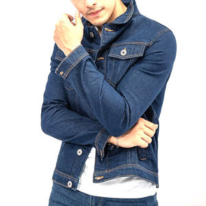 La chaqueta vaquera para hombre da un lavado de tonos claros audaces streetwear y trendsetters Chaquetas vaqueras transpirables para hombres a la venta - Product Image 2