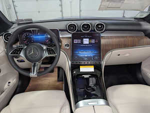 Excelente Rendimiento en Carretera, Mercedes-Benz GLC 300 AWD 4MATIC SUV 2026, Automático, Turbo, Volante a la Izquierda, Interior Claro - Product Image 5