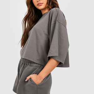 Logo personnalisé vente en gros de haute qualité prix 2 pièces Twin Set femmes dernière conception respirant femmes ensemble court - Product Image 4