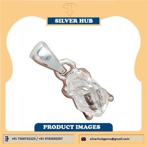 Colgante de diamante Herkimer de plata de ley 925, hermosa joyería hecha a mano con ajuste de bisel, incrustaciones de piedras preciosas naturales de plata maciza - Product Image 4