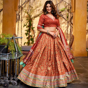 Colección de Lehenga Choli de Seda Tussar Premium Más Popular con Bordado Elegante para Fiestas de Invierno y Ocasiones Vintage - Product Image 1