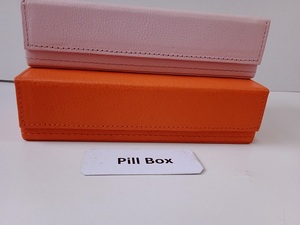 Boîte à pilules en cuir Doublure en soie - Product Image 2