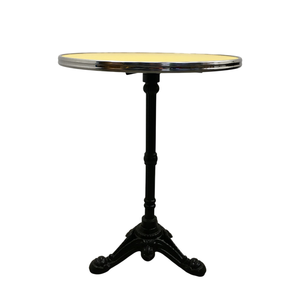 Table basse de qualité supérieure avec plateau rond en marbre et base en fer avec bordure en laiton sans soudure, pour une utilisation en intérieur et en extérieur, au prix d'usine - Product Image 1