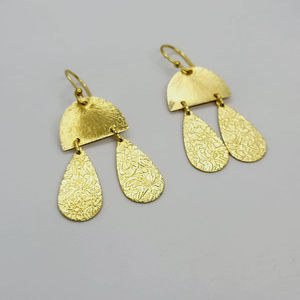 Women's Classic Unisex Stud Style Dangle <b>Earrings</b> Gold <b>Silver</b> Brass Plating with Layered-Shape Pearl Design for Wedding Parties - Product Image 1