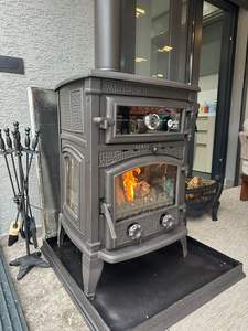 Estufa de Leña Moderna de Aluminio Resistente con Horno y Cocina para Calefacción Interior - Product Image 3