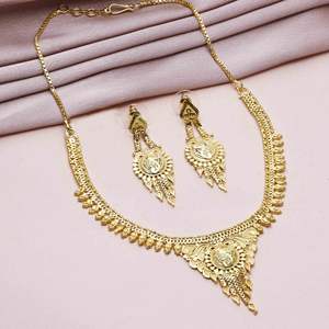 Colliers en plaqué or 14K 18K 24K fabriqués en Inde en gros avec boucles d'oreilles ensemble de bijoux conçus à la mode bijoux en laiton rempli d'or - Product Image 2